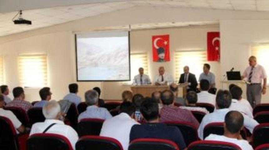 Vali Zorluoğlu Su &Uuml;r&uuml;nleri &Uuml;reticileriyle Bir Araya Geldi