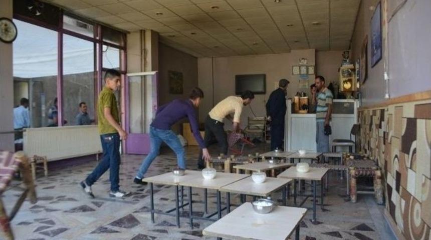 Zam Tartışması Kepenk Kapattırdı