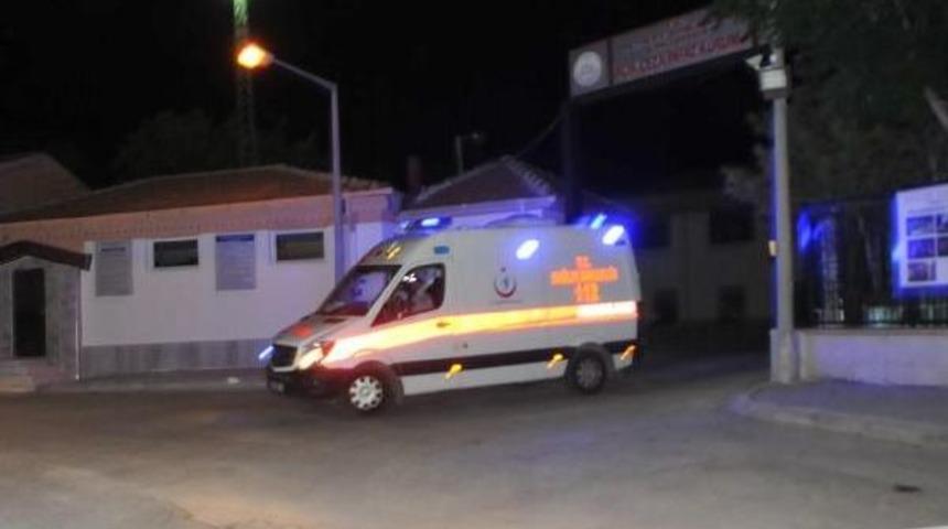 Eskişehir A&ccedil;ık Cezaevi'nde H&uuml;k&uuml;ml&uuml;ler Gıda Zehirlenmesi Ş&uuml;phesiyle Hastaneye Kaldırıldı