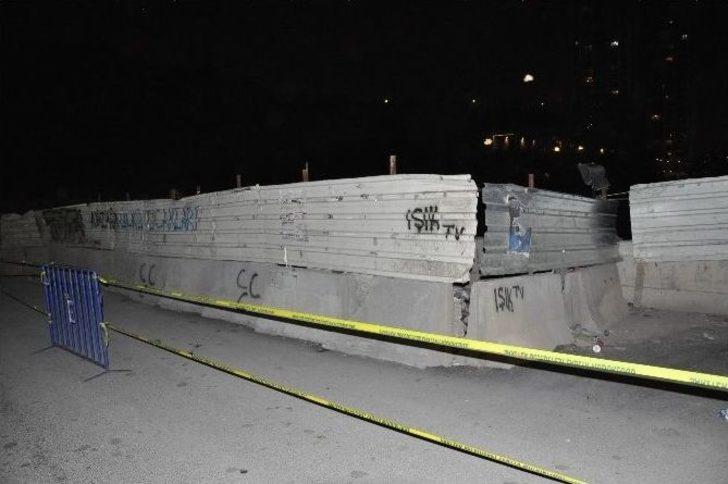 İnşaattaki Göçük Mahalleliyi Sokağa Döktü G2