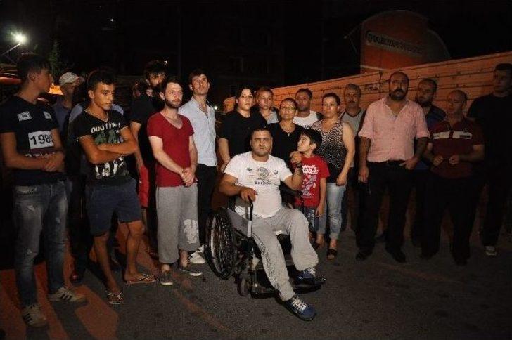 İnşaattaki Göçük Mahalleliyi Sokağa Döktü G5