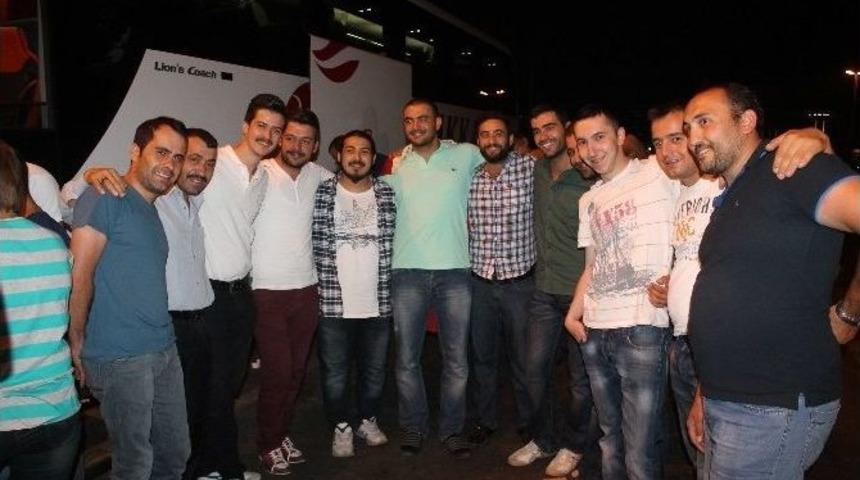 Başkent&rsquo;te Askerler Dualar Eşliğinde Uğurlandı