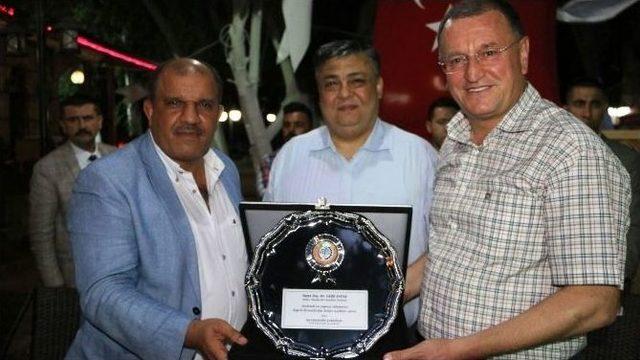 Başkan Savaş, Reyhanlılılarla Bir Araya Geldi