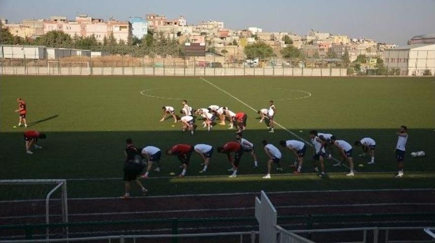 Kilis Belediyespor Hazırlıklarını S&uuml;rd&uuml;r&uuml;yor