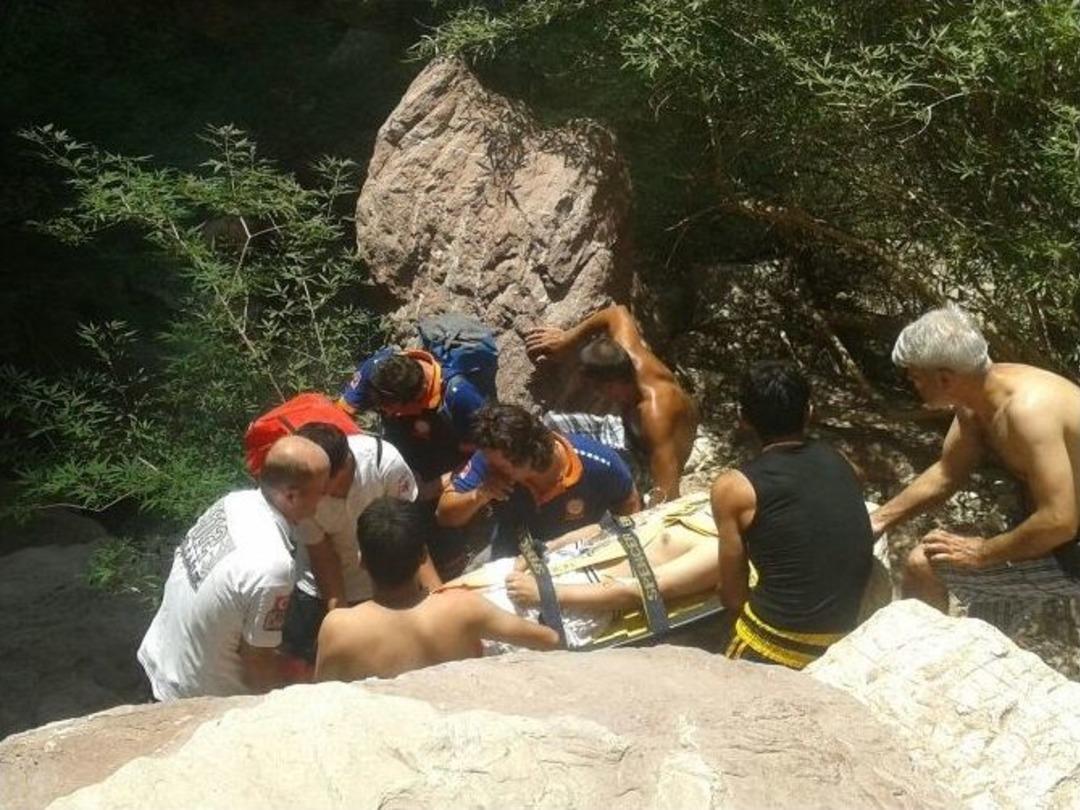 Tatilci Kelebekler Vadisinde D&uuml;şt&uuml;