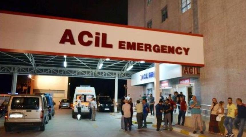 Dursun Ali Erzincanlı Kaza Yaptı, Annesi Yaralandı