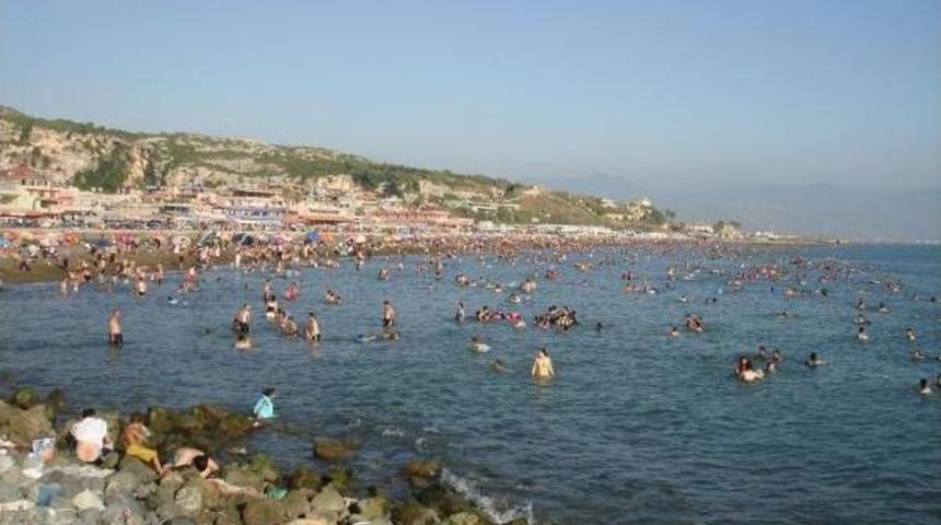 Samandağ Sahillerine Akın