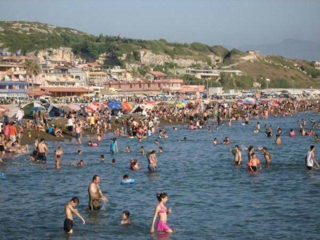 Samandağ Sahillerine Akın 1