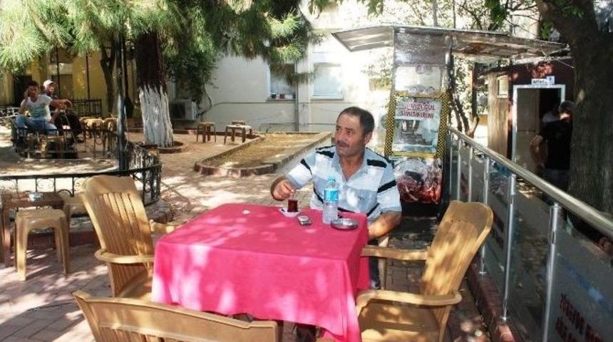 Sıcak Havalarda İ&ccedil;ilen &Ccedil;ay Ve Kahve Sıvı Kaybına Neden Oluyor