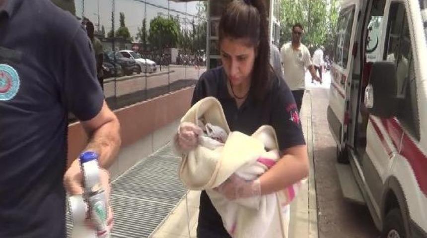 Kilis'te Parkta Erkek Bebek Bulundu