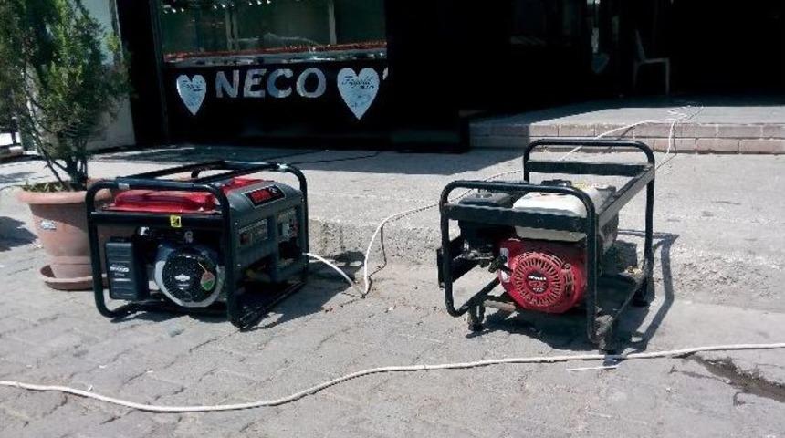 Lapseki Sokakları Jenerat&ouml;r İle Doldu