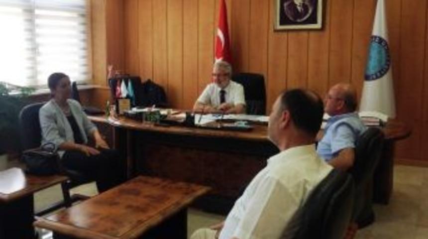 Milletvekili Lale Karabıyık&rsquo;tan Rekt&ouml;r Ulcay&rsquo;a Ziyaret