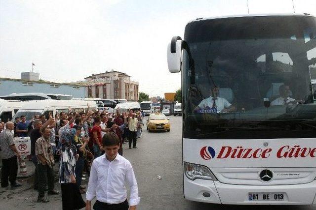 Yaşanan Ter&ouml;r Olaylarına Rağmen Askerler Coşkuyla Uğurlanıyor 3