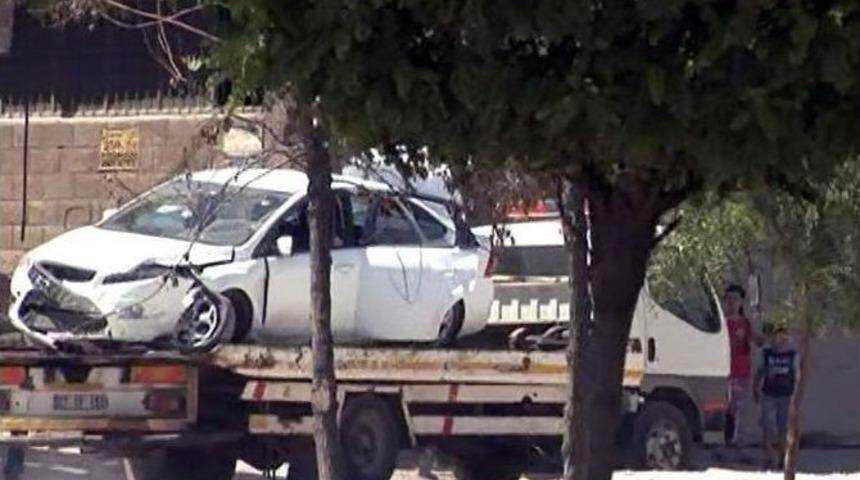 Polisten Ka&ccedil;arken Kaza Yaptı