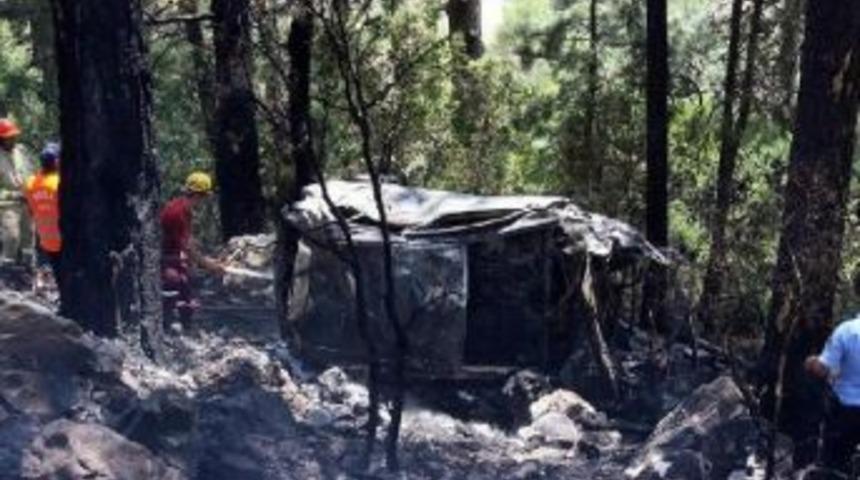 Eski Milli Kaleci Fevzi'nin Annesine Kayıtlı Otomobilde 1 Kadın Yanarak &Ouml;ld&uuml;