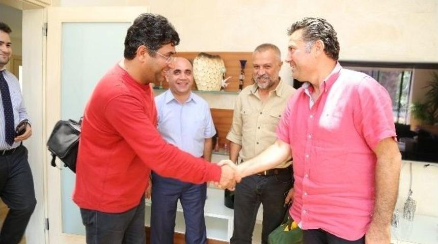 İranlı Gazetecilerden Başkan Kocadon&rsquo;a Ziyaret