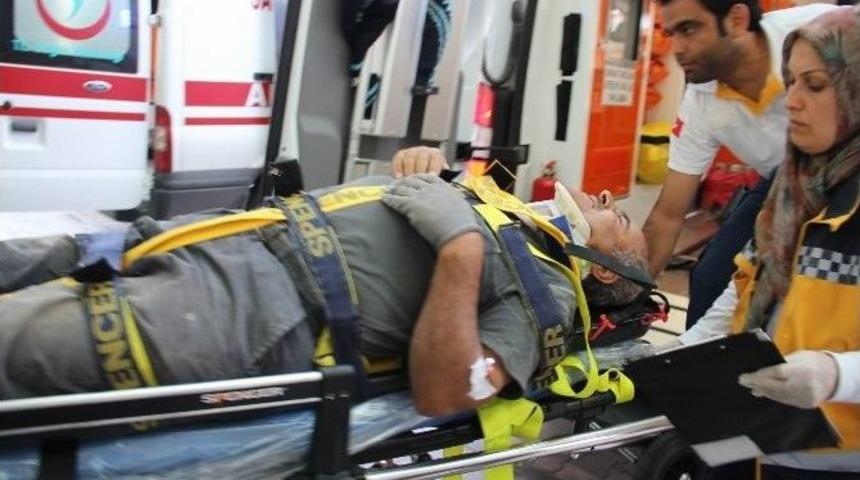 Cami İnşaatında İskele Kırıldı 1 İş&ccedil;i Yaralandı