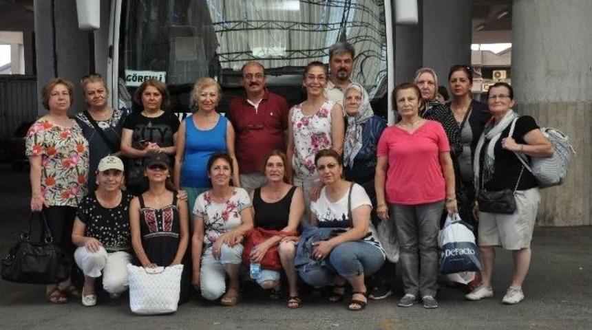 Nazilli Belediyesinden Emekli-sen Derneğine Otob&uuml;s Desteği