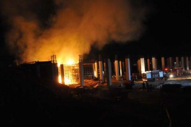 İnşaat Halindeki Fabrika Alev Alev Yandı 2