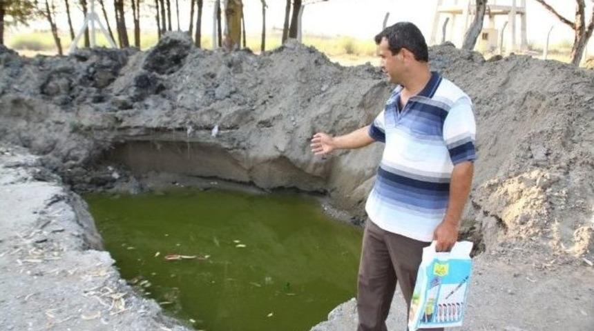 Burnaj Plajı Etrafındaki &Ccedil;ukurlar Tehlike Sa&ccedil;ıyor