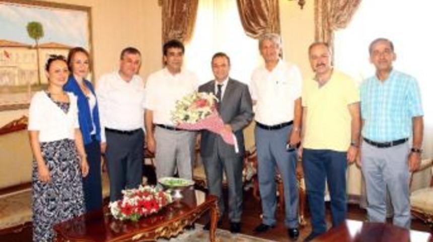 Mhp Heyeti, Vali T&uuml;rker&rsquo;i Ziyaret Etti