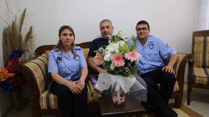 Zabıtalar Mesai Arkadaşlarını Yalnız Bırakmadılar