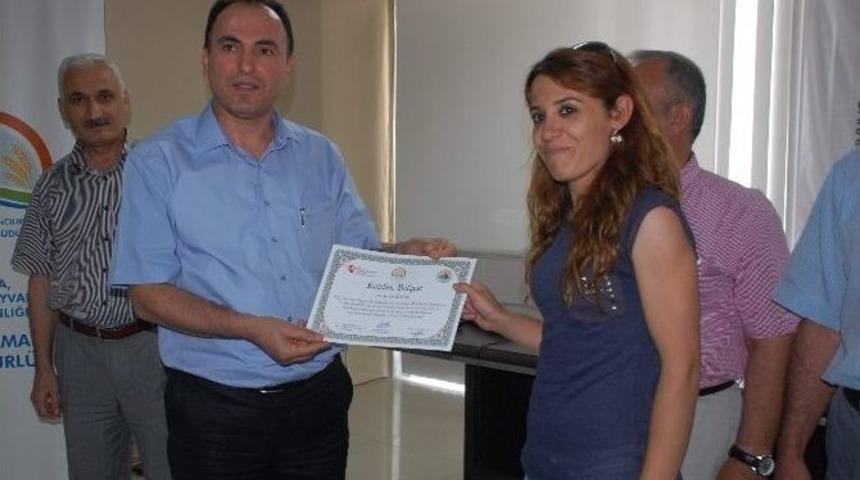 Kadın &Ccedil;ift&ccedil;ilere Eğitim Sertifakları Verildi
