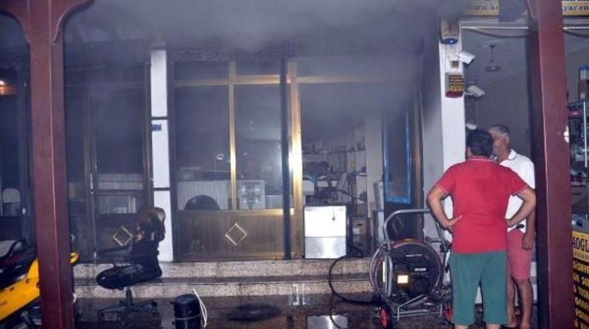 Teknik Serviste Yangın &Ccedil;ıktı