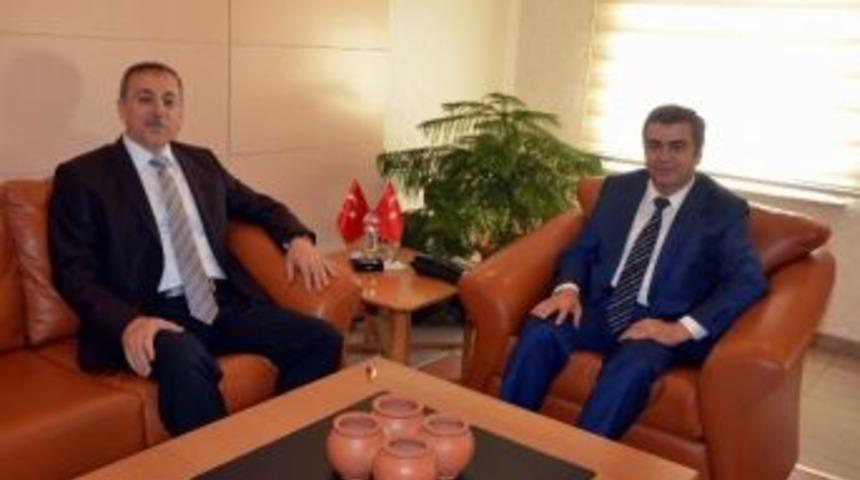 Ak Parti Milletvekili Ahmet Doğan Vali D&uuml;zg&uuml;n&rsquo;&uuml; Ziyaret Etti