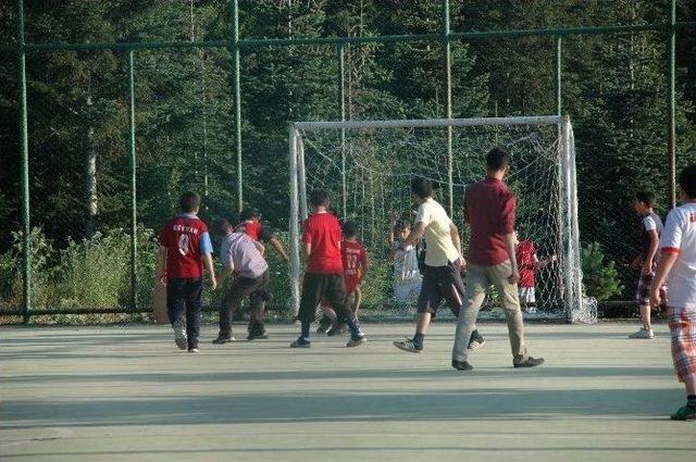 Yaz Kur’an Kurslarında Futbol Şöleni Başladı