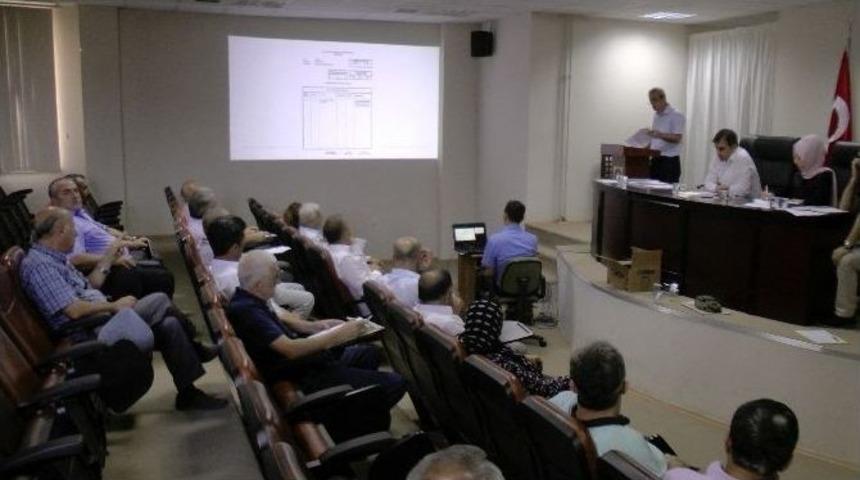 Ak&ccedil;akoca Belediye Meclisi Toplandı 19 Maddeyi Karara Bağladı