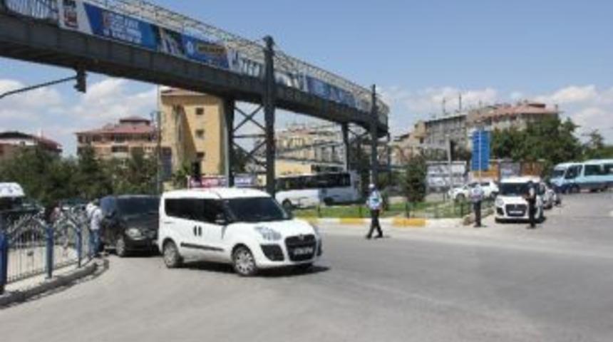 Erzurum&rsquo;da Ş&uuml;pheli Ara&ccedil; Paniği