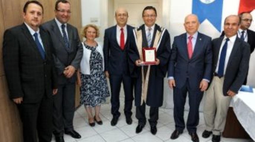 Altındağ Belediye Başkanı Tiryaki&rsquo;ye Doktor &Uuml;nvanı