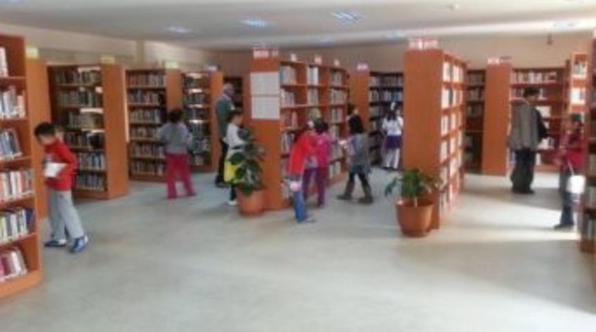 Bartın Halk Kütüphanesi’nde 78 Bin 831 Kitap Yer Alıyor