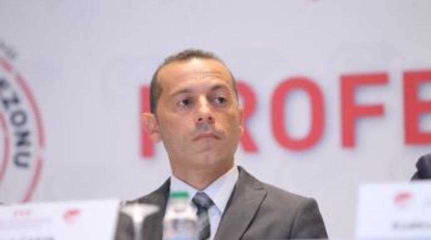 C&uuml;neyt &Ccedil;akır: "40 Yıl Daha Beklemek İstemiyoruz"