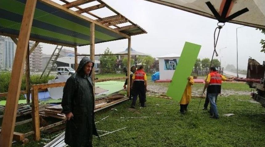 Belediye Korsan Tezgahları Temizledi