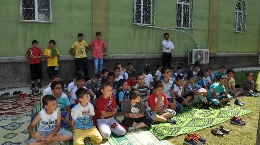 Bozüyük’te Kur’an Kursu Öğrencileri Güvenli İnternet Kullanımı Semineri