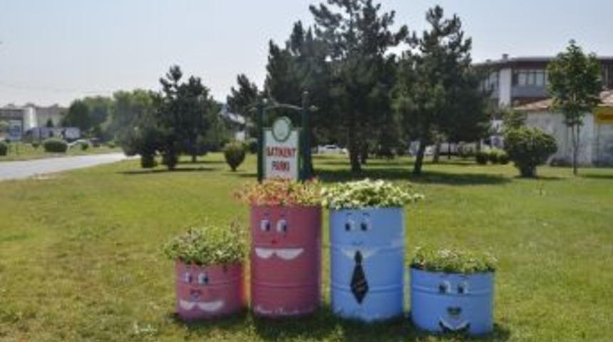 &Ccedil;i&ccedil;ek A&ccedil;an Variller