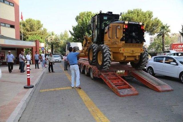 Efeler Belediyesi Makine Parkını Genişletiyor