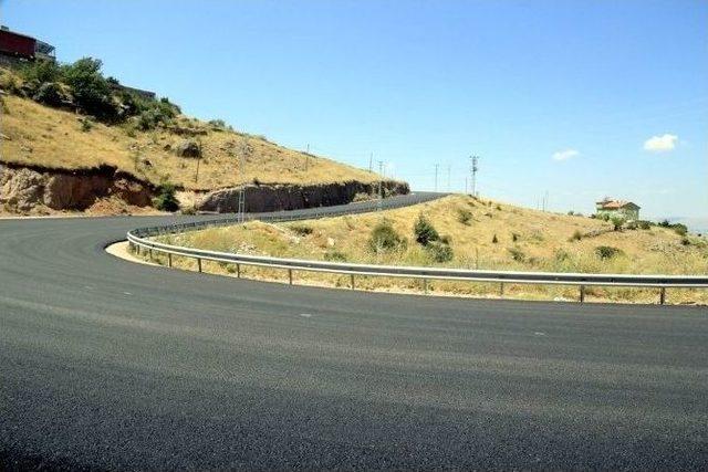 Mimarsinan Serkent İle Toki Bağlantı Yolu Sürücülere Seri Ve Güvenli Yol