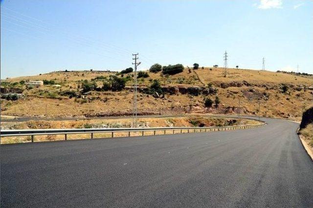 Mimarsinan Serkent İle Toki Bağlantı Yolu Sürücülere Seri Ve Güvenli Yol