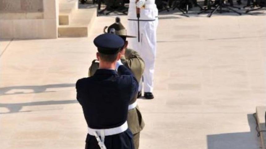 Anzak Torunları 100'&uuml;nc&uuml; Yıla &Ouml;zel Ikinci T&ouml;rende Atalarını Andı (3)