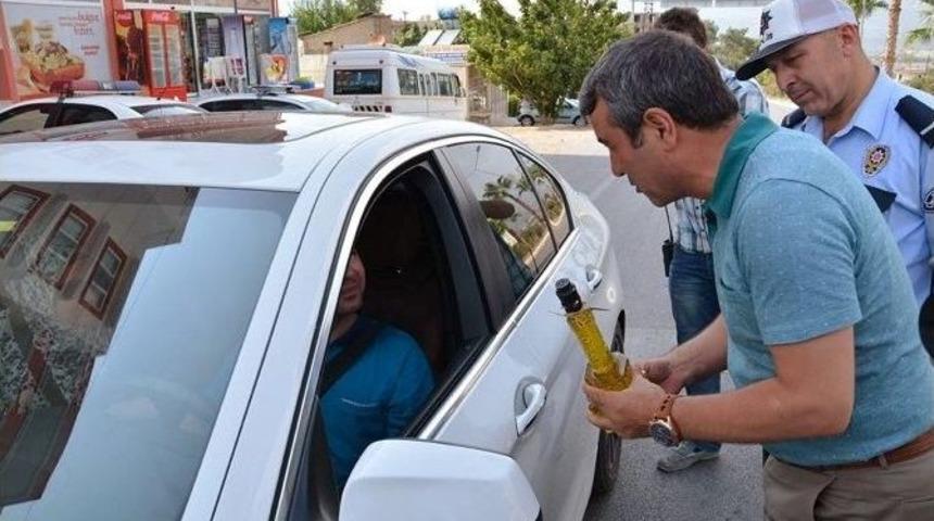 Emniyet Kemeri Takan S&uuml;r&uuml;c&uuml;ye Zeytinyağı