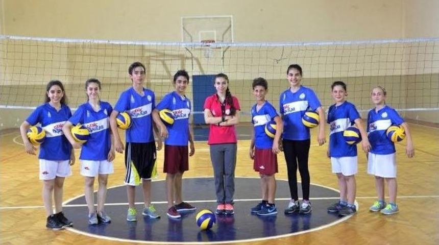 Geleceğin Voleybolcuları Beyoğlu&rsquo;nda Yetişiyor