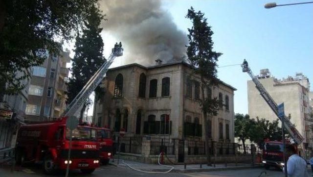 Kilis’Te Tarihi Konakta Korkutan Yangın