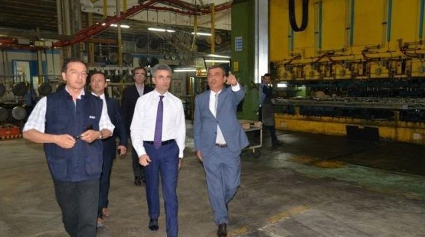 Bolu Valisi Aydın Baruş, Fabrikaları Ziyaret Ediyor