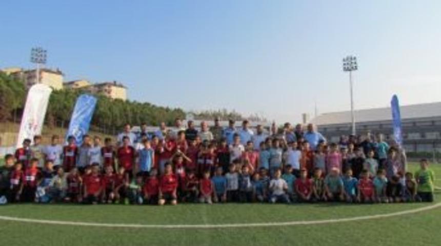 Camiler Arası Spor Yarışmalarında Final