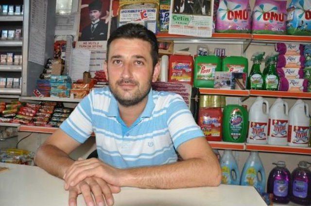 Besnili Esnaftan Ter&ouml;re Bayraklı Tepki 1