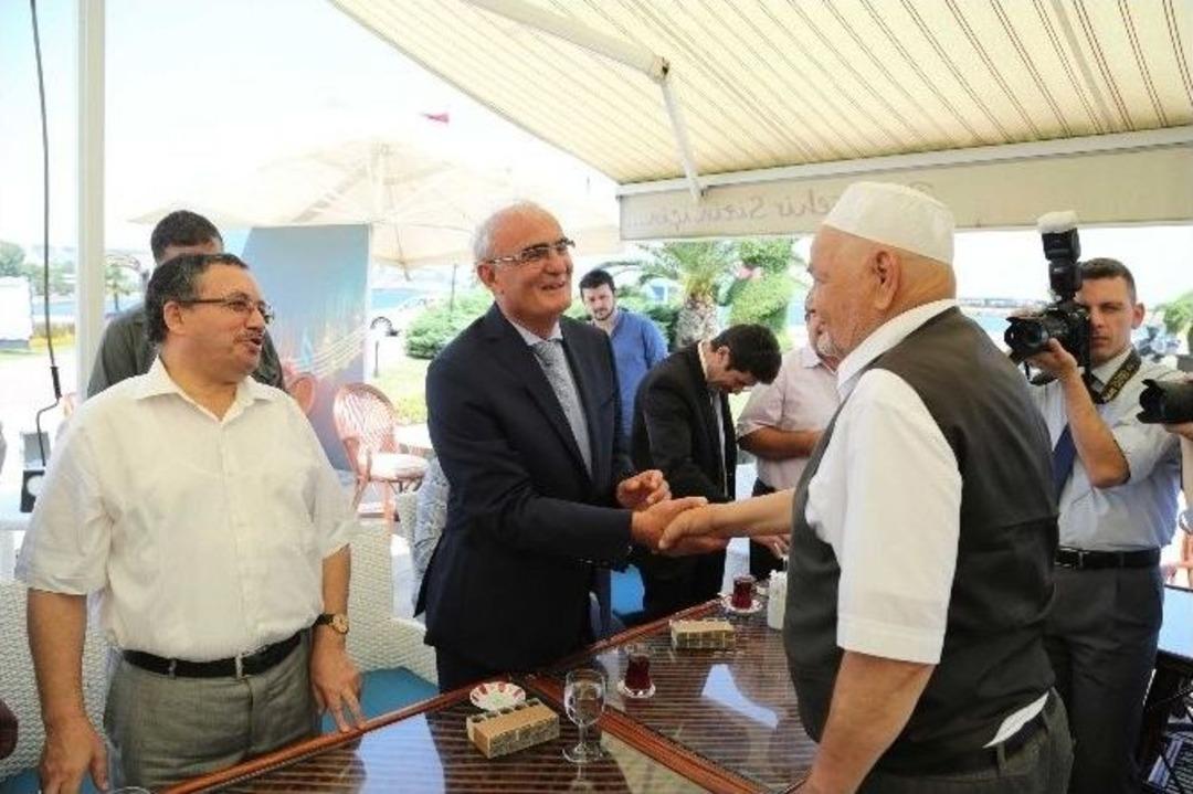 B&uuml;y&uuml;kşehir&rsquo;den 47 Arıcıya 235 Krali&ccedil;e Arı Desteği