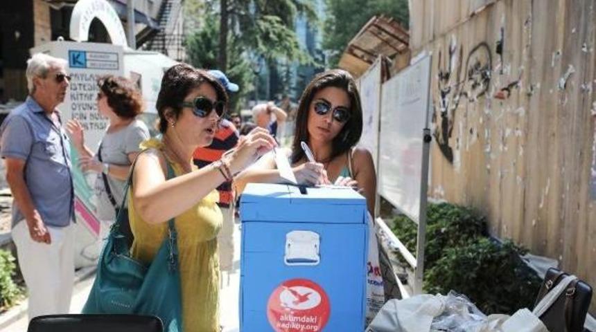 Sokağın Tasarımı I&ccedil;in Sandığa Gittiler